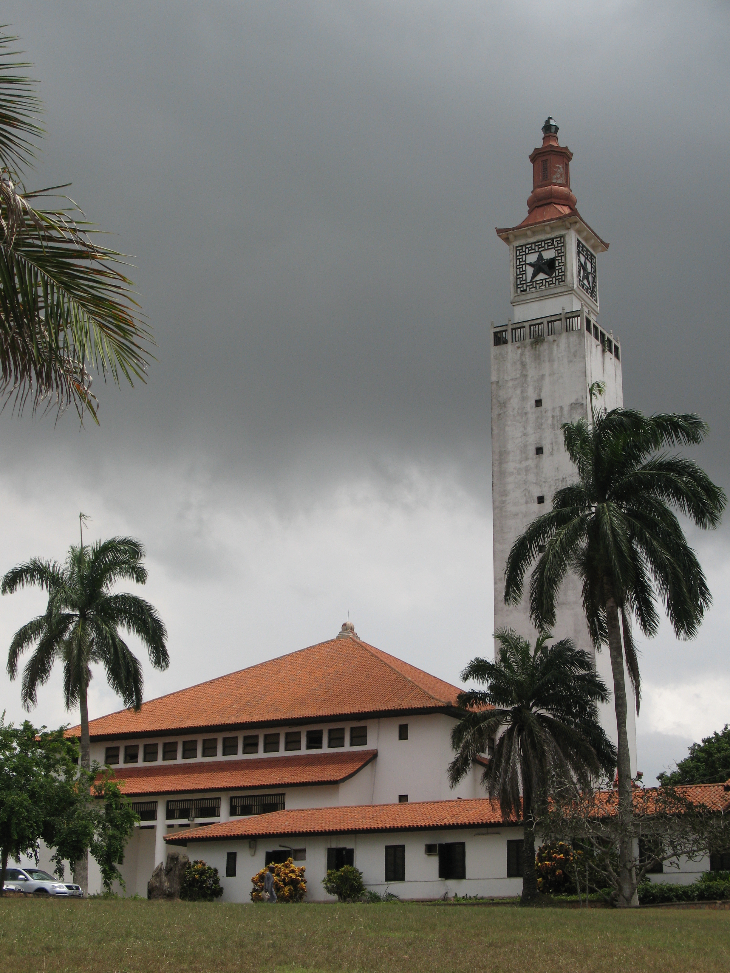 Tour dominant le campus de Legon à Accra, au Ghana